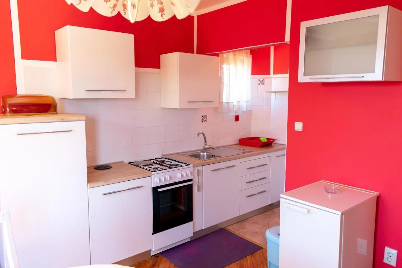 Apartments By The Sea Medulin - 2253 Croatia