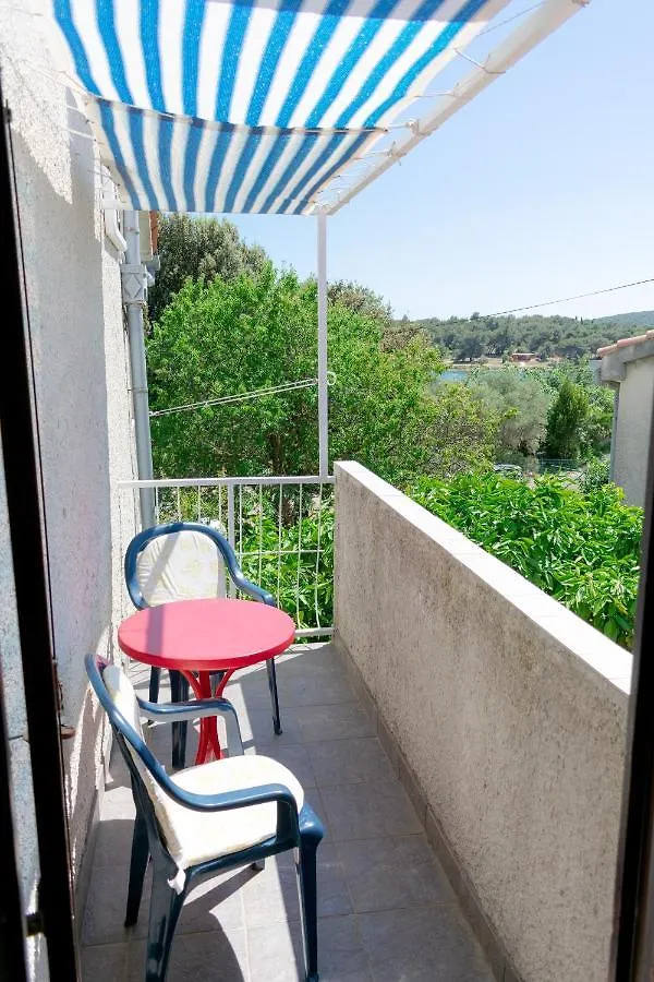 Apartments By The Sea Medulin - 2253 Croatia